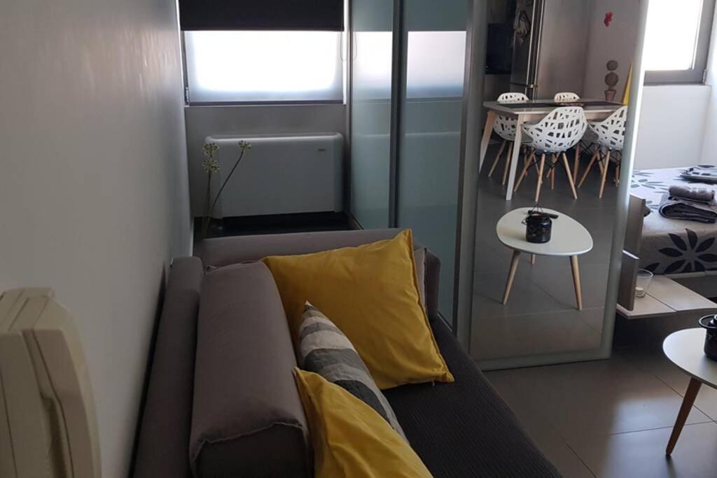 Hitech Appartment Amaliada Buitenkant foto